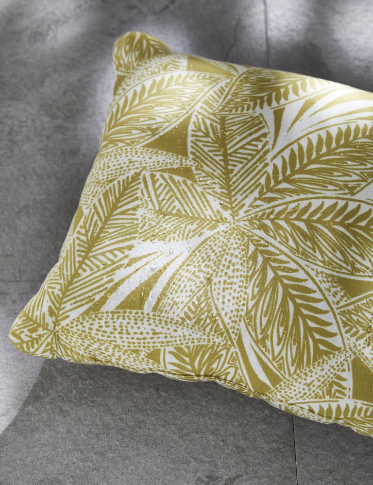 Set of 2 Palm Print Outdoor Cushions M S IE