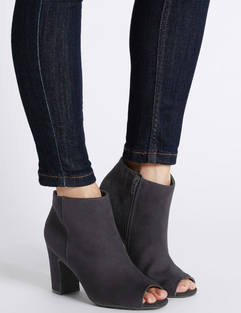 Ankle boot heels peep toe 2025