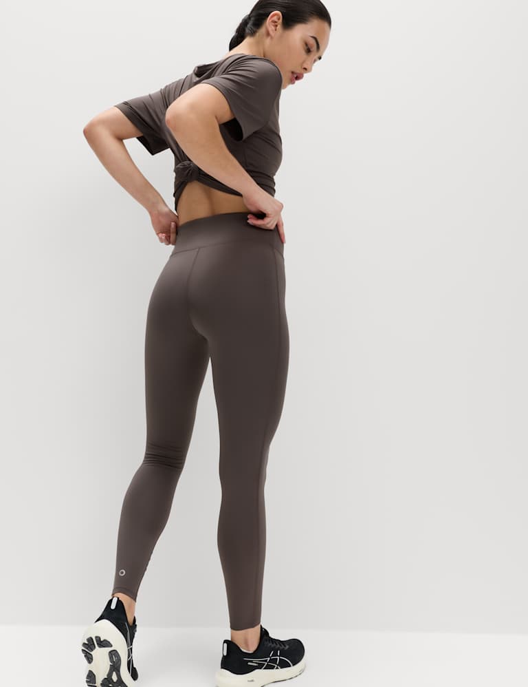 Essential T-Shirt & Leggings Set 6 of 6