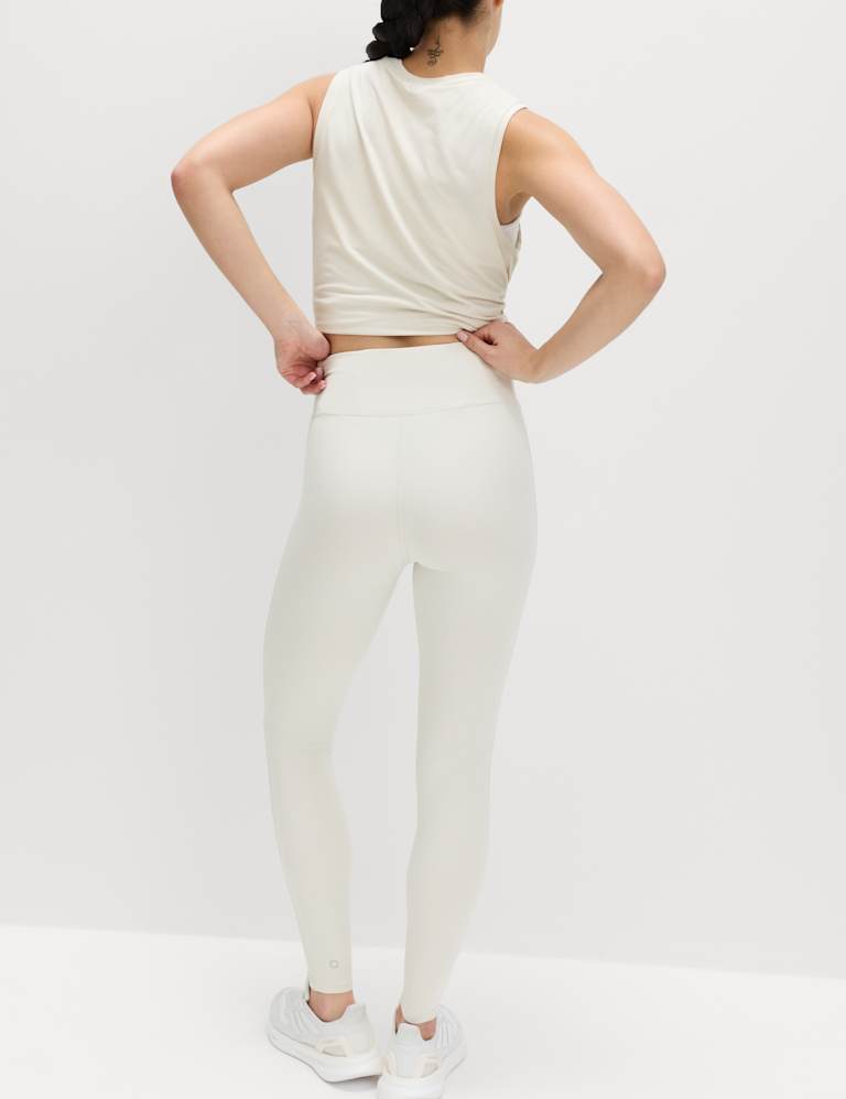 Essential T-Shirt & Leggings Set 5 of 6