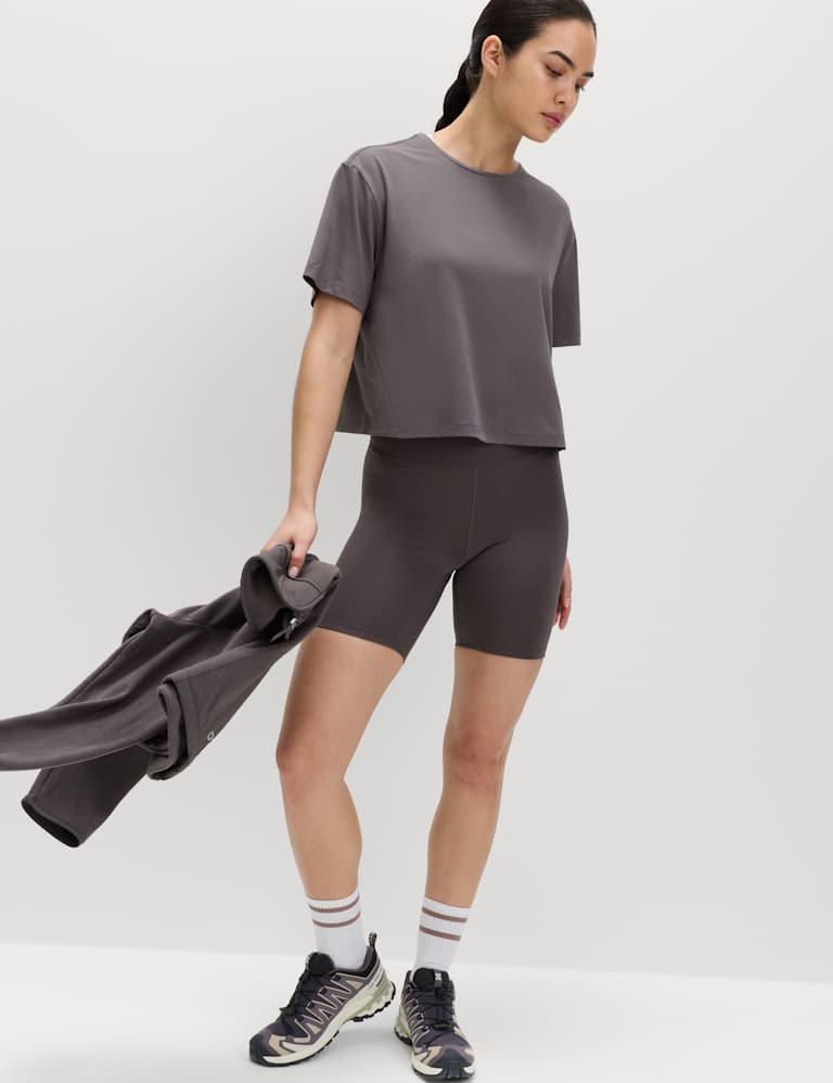 Essential T-Shirt & Leggings Set 5 of 6