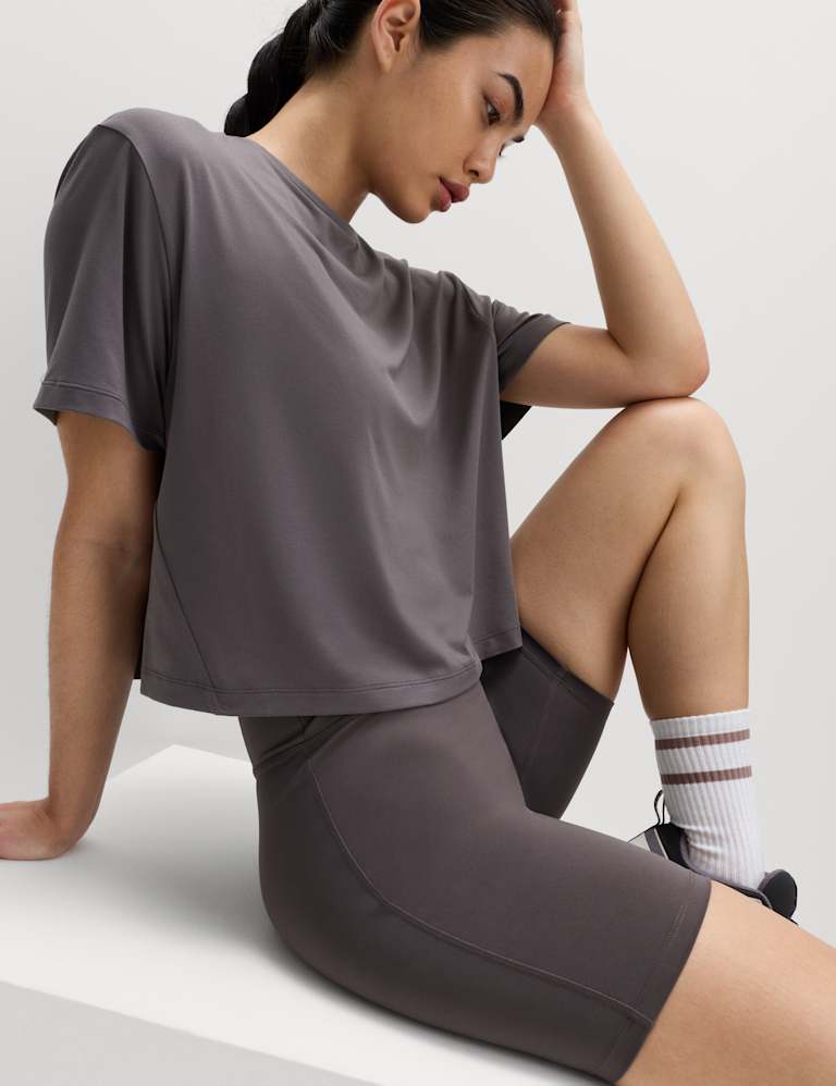 Essential T-Shirt & Leggings Set 6 of 6