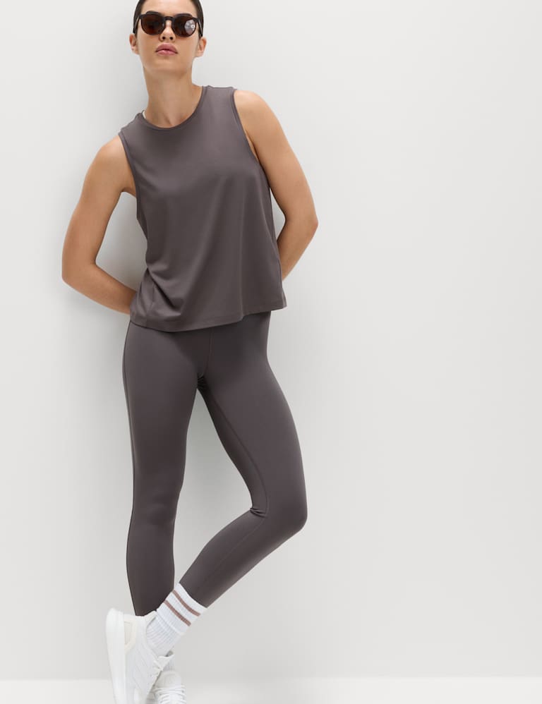 Essential Vest Top & Short Set 3 of 6