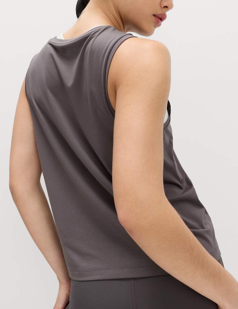 Essential Vest Top & Short Set 4 of 6