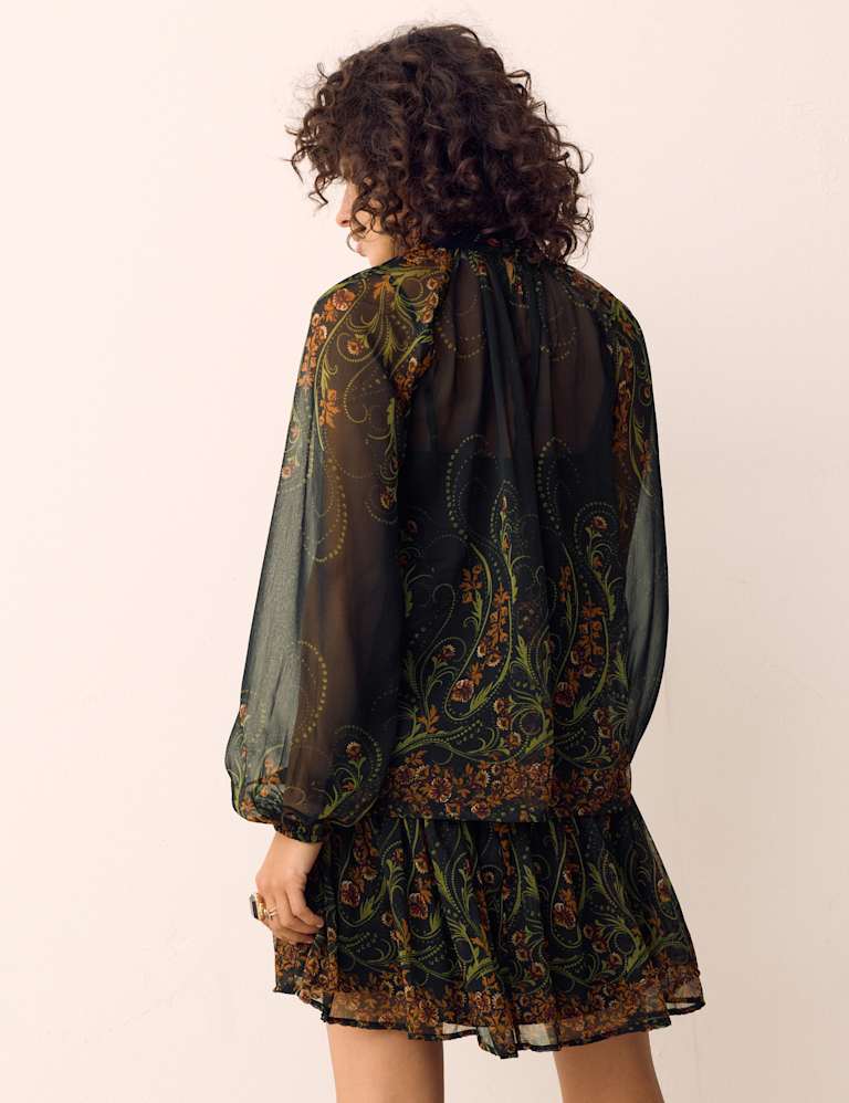Floral Print Blouse & Skirt Set 3 of 6