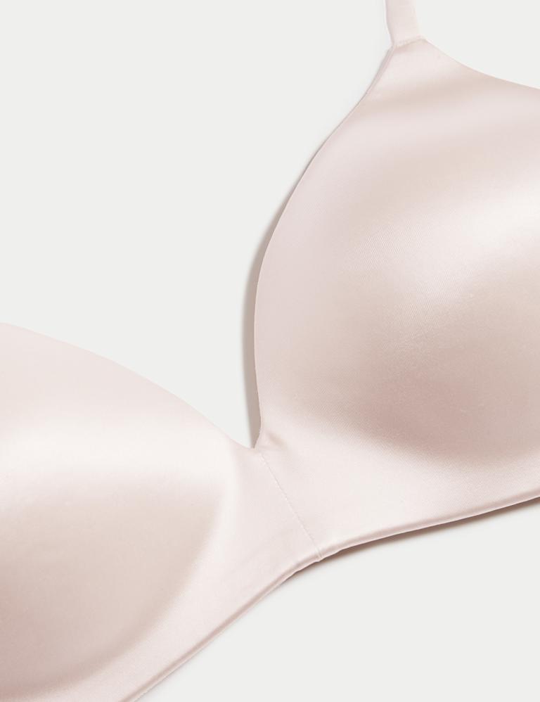 Smoothing Non Wired Plunge Bra Set 4 of 6
