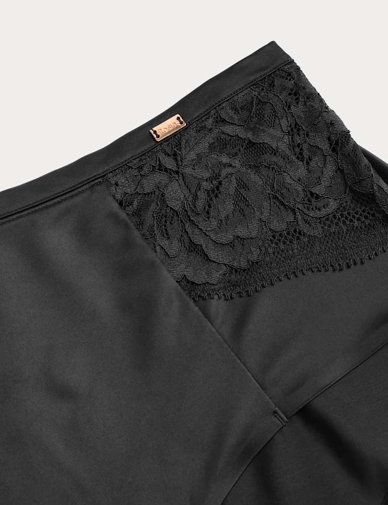 Smoothing Non Wired Plunge Bra Set 5 of 6