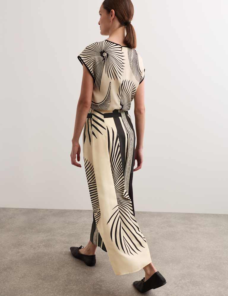 Printed Collarless Top & Trouser Set 5 of 6