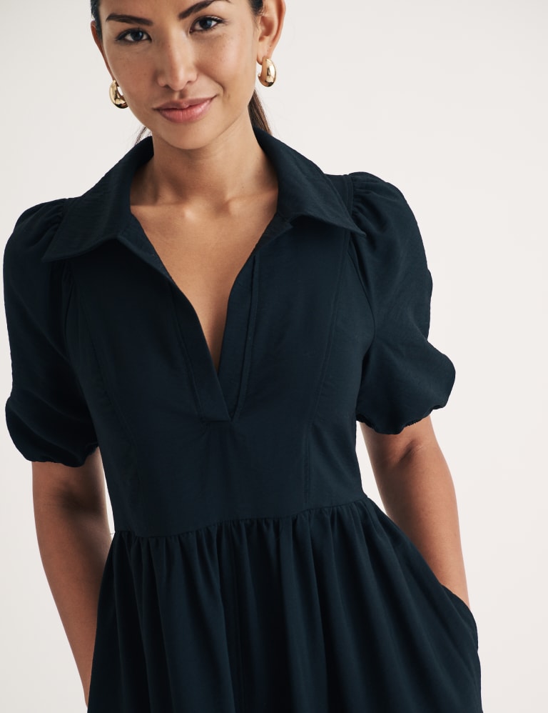 Collared V-Neck Midaxi Waisted Dress 4 of 4